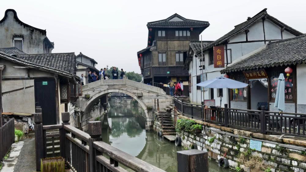 探索山中小屋